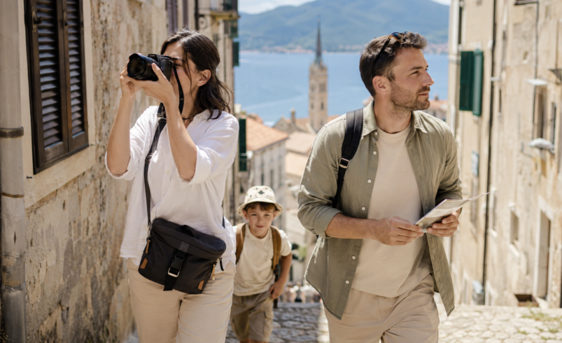 Fotografia in viaggio: cosa mettere nello zaino senza portare attrezzatura inutile